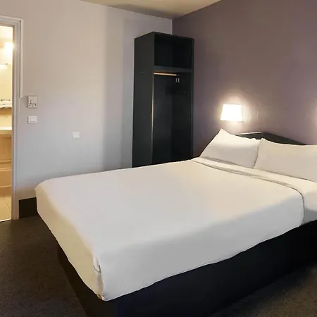 B&B Hotel Saclay Saclay