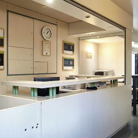 Hotel B&B Hotel Saclay Saclay