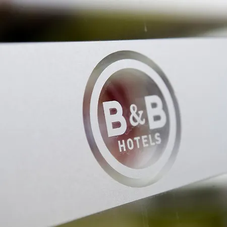 Hotel B&B Hotel Saclay *